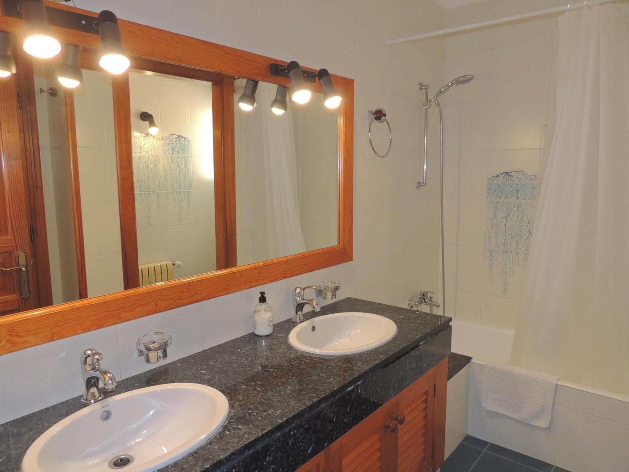 En Con Piscina Privada Ferienhaus